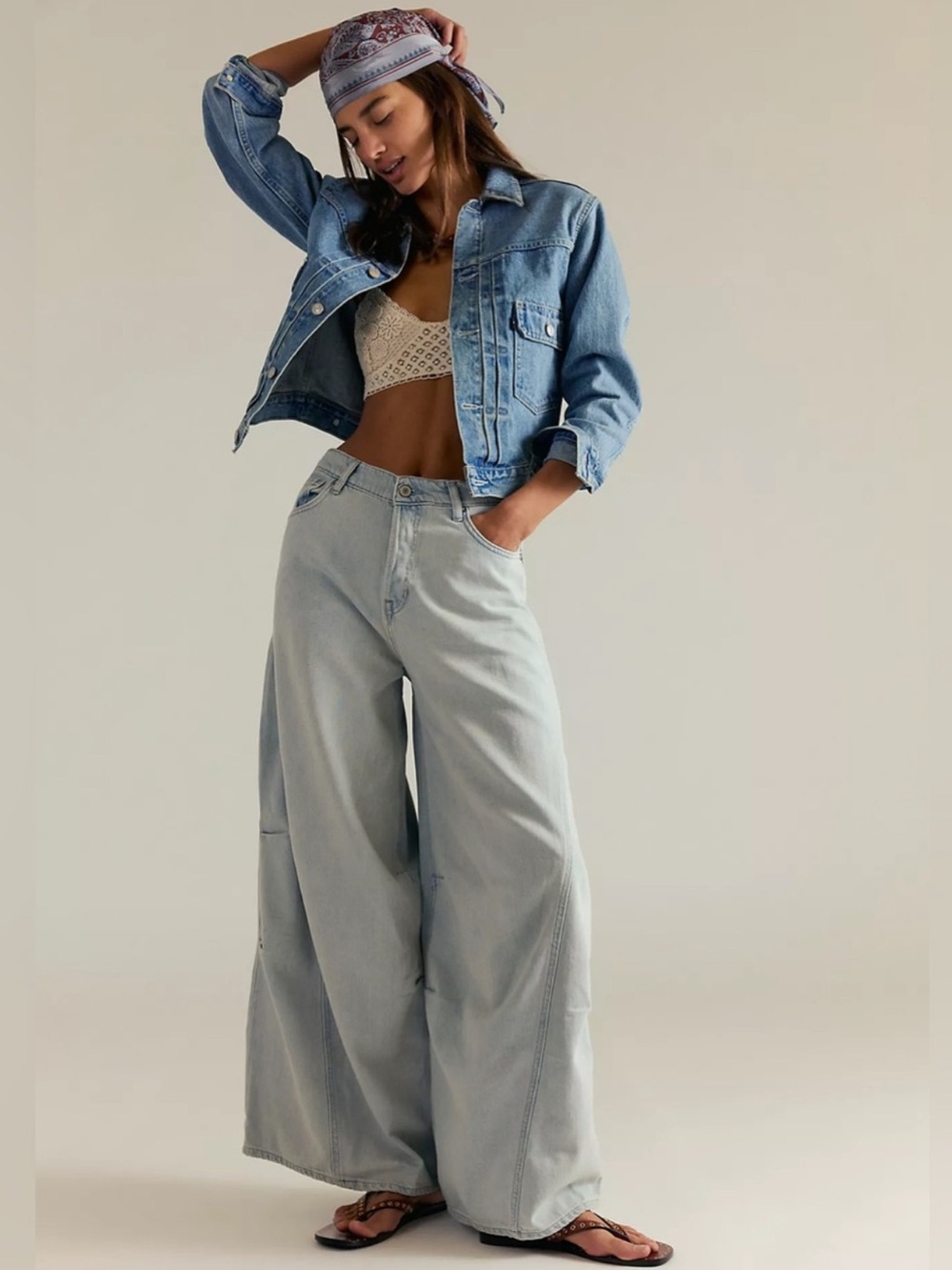 NEW Free People We The Free Demi Westward Light Wash Wide-Leg Jeans Sz 32